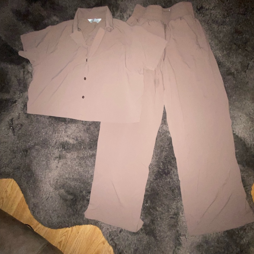 Women's FLX High Rise Woven Nylon Pants & Crop Top in Taupe/Brown